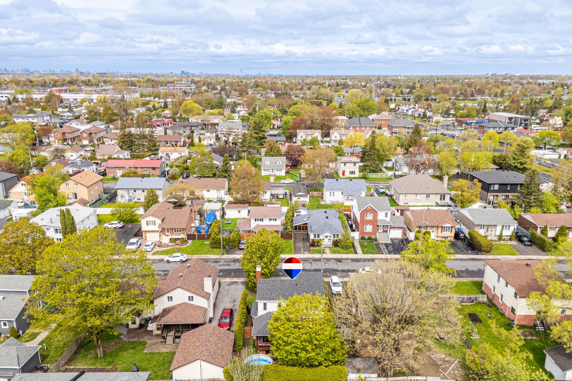 5035 rue de la Légion, Saint-Hubert — vue aérienne du quartier